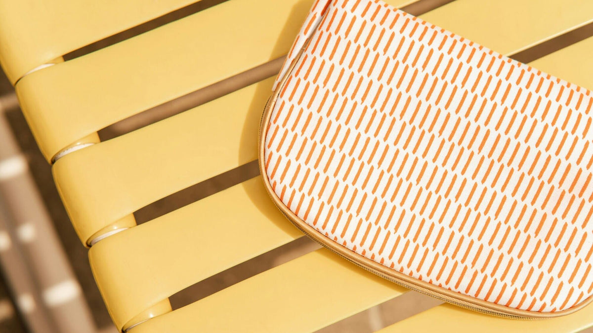 Come preparare il beauty case estivo perfetto: rimedi naturali da portare sempre con te